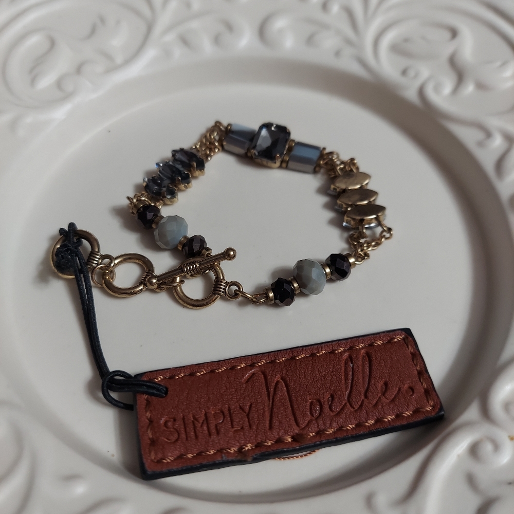 Simply Noelle Gold/Faceted Crystal Toggle Bracelet - Picture 1 of 6